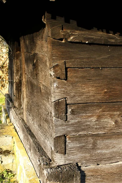 Een Verticaal Close Shot Van Houten Planken Aan Buitenkant Van — Stockfoto