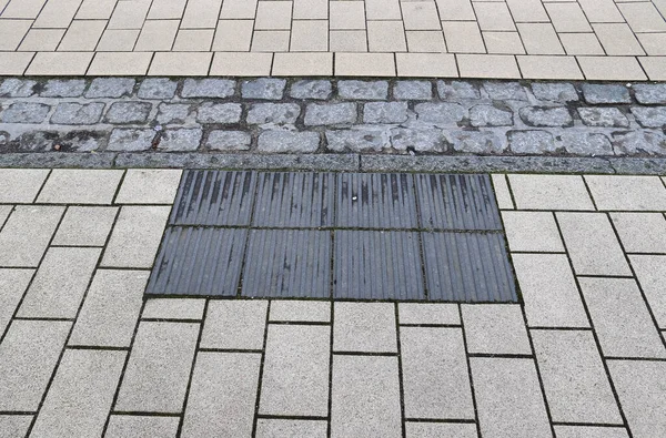 Nahaufnahme Einer Alten Historischen Kopfsteinpflasterstraße Und Fußwegen Ganz Europa — Stockfoto