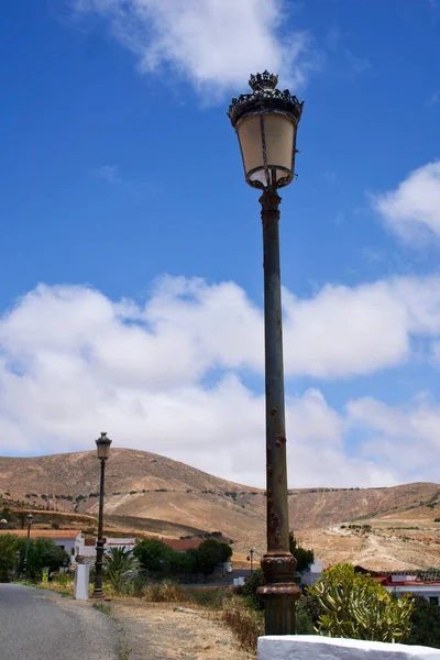 Ένα Κάθετο Κοντινό Πλάνο Ενός Παλιού Λαμπτήρα Δρόμου Κατά Του — Φωτογραφία Αρχείου