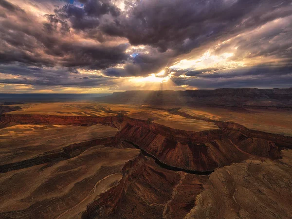 Μια Εκπληκτική Εναέρια Άποψη Του Grand Canyon Και Του Ποταμού — Φωτογραφία Αρχείου