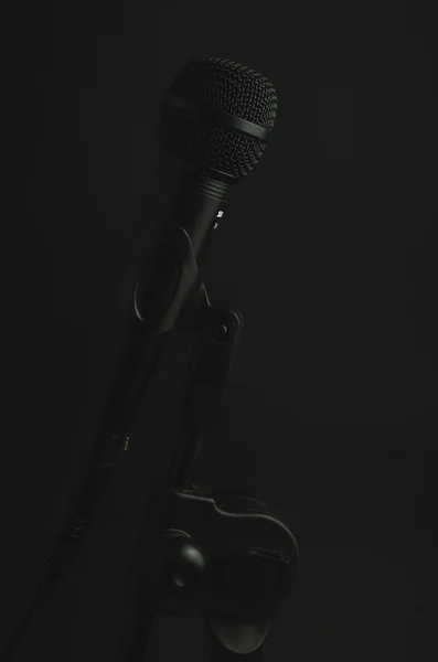 Vertical Closeup Shot Black Microphone Black Background — Stock Photo, Image
