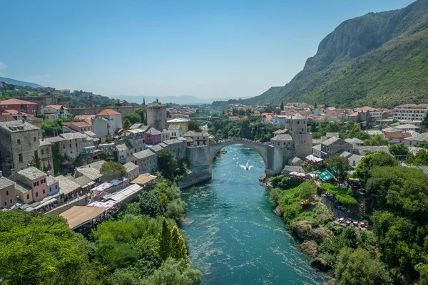 Una Hermosa Vista Aérea Ciudad Mostar Con Viejo Puente Mezquita —  Fotos de Stock