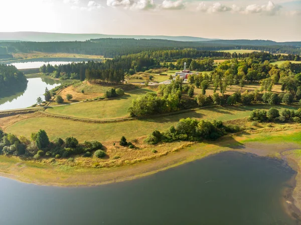 Uma Vista Aérea Grande Lago Nas Montanhas Upper Harz — Fotografia de Stock