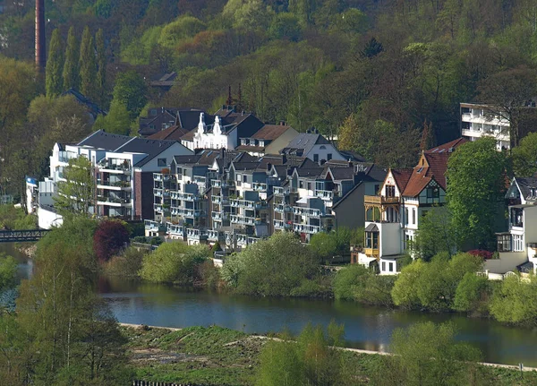 Una Vista Aérea Las Casas Pintorescas Largo Del Río Ruhr —  Fotos de Stock