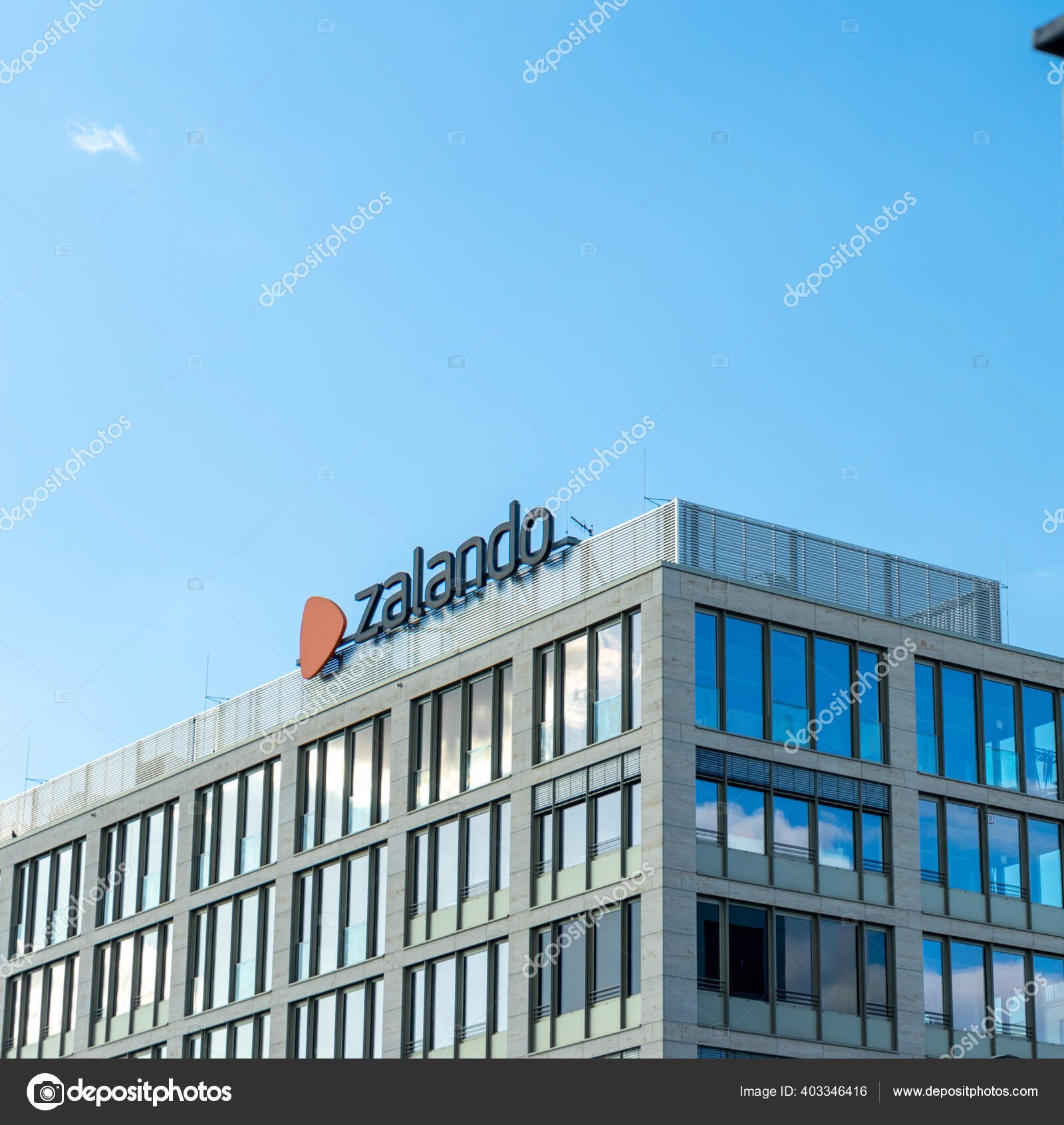 Berlin Tyskland Maj 2020 Berlin Tyskland Maj 2020 Zalando