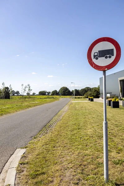 Almelo Países Baixos 2020 Estrada Nacional Área Industrial Com Sinal — Fotografia de Stock