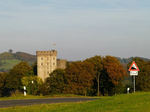 Zamek Kasselburg Koło Gerolstein Niemcy Jesienią — Zdjęcie stockowe