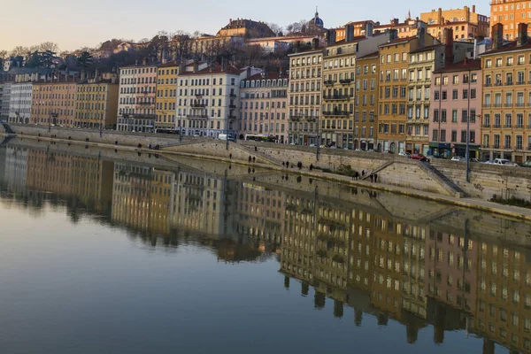 Majestátní Městská Krajina Města Lyonu Řeky Odrazy Vodě — Stock fotografie