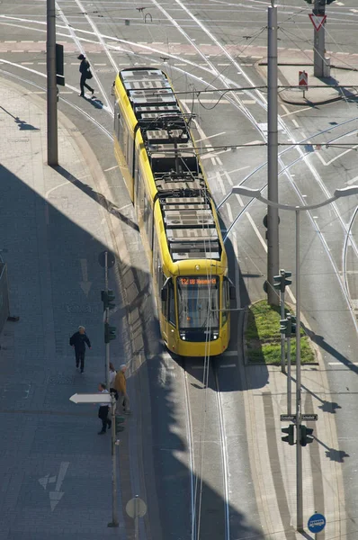 Luchtfoto Van Een Tram Die Door Muelheim Rijdt — Stockfoto