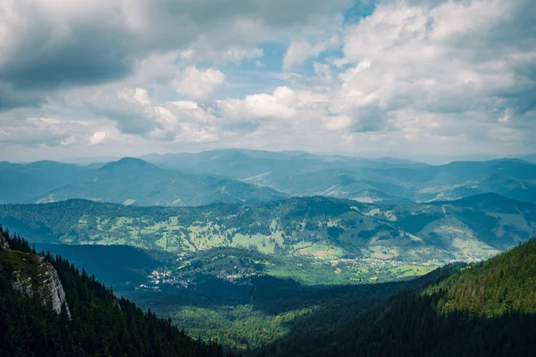 Piękne Zdjęcie Parku Narodowego Ceahlau Rumunii — Zdjęcie stockowe