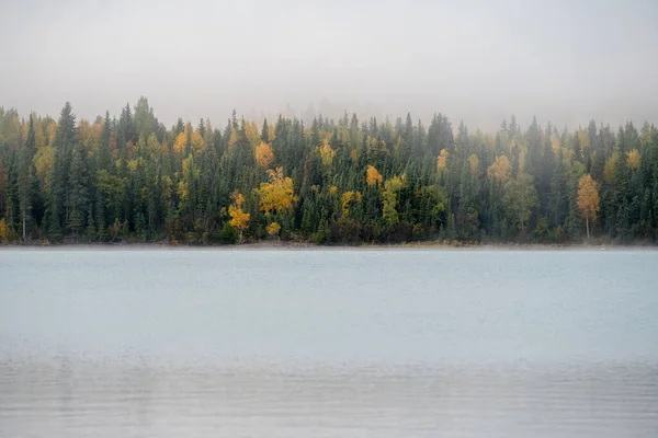 Lago Montanha Glacial Paisagem Outono Alasca — Fotografia de Stock