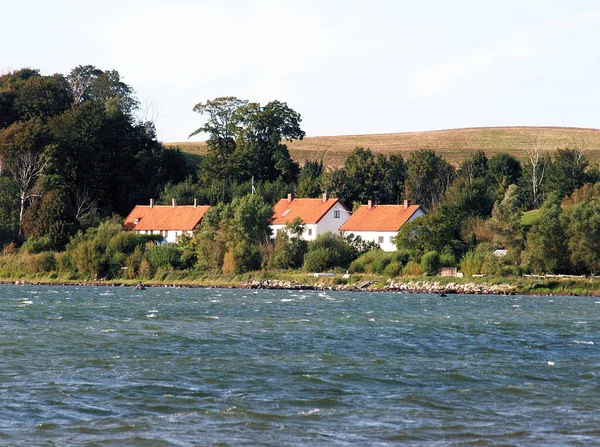 Eine Reihe Winziger Häuser Der Küste Des Öresunds — Stockfoto