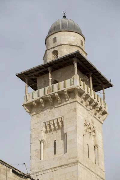 Eine Vertikale Aufnahme Des Minaretts Des Felsendoms Jerusalem Israel — Stockfoto