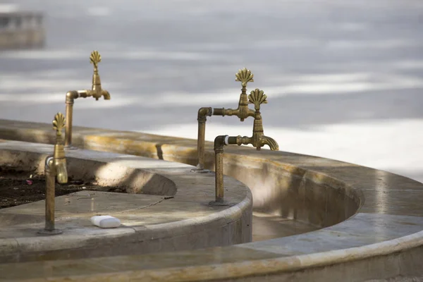 Closeup Shot Fountain Made Metal Taps — Stock Photo, Image