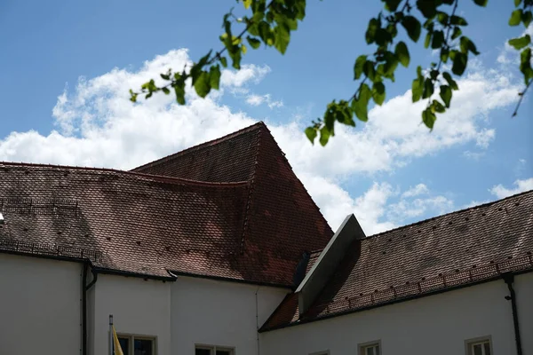 Eine Flache Aufnahme Des Daches Eines Hauses — Stockfoto