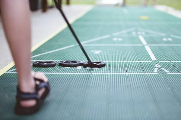 Colpo Messa Fuoco Selettiva Gioco Shuffleboard — Foto Stock