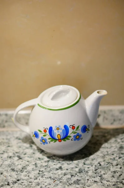 Vertical Shot Ceramic Teapot — Stock fotografie