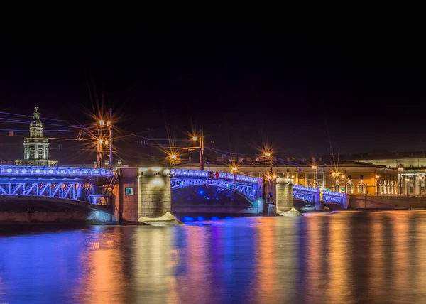 Uma Bela Foto Ponte Palácio São Petersburgo Rússia — Fotografia de Stock