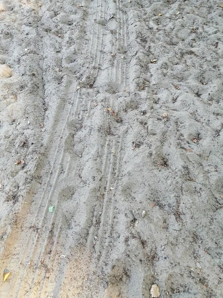 Impression Pneu Voiture Sur Sable Blanc — Photo