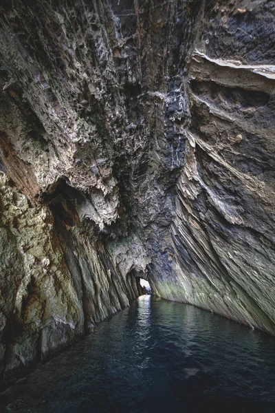 Agua Del Océano Que Fluye Través Cueva Ideal Para Fondos —  Fotos de Stock