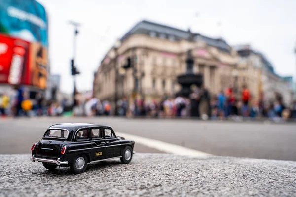 Een Close Van Een Traditionele Zwarte Taxi Die Door Beroemdste — Stockfoto