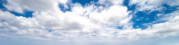 Ein Panoramabild Eines Schönen Himmels — Stockfoto