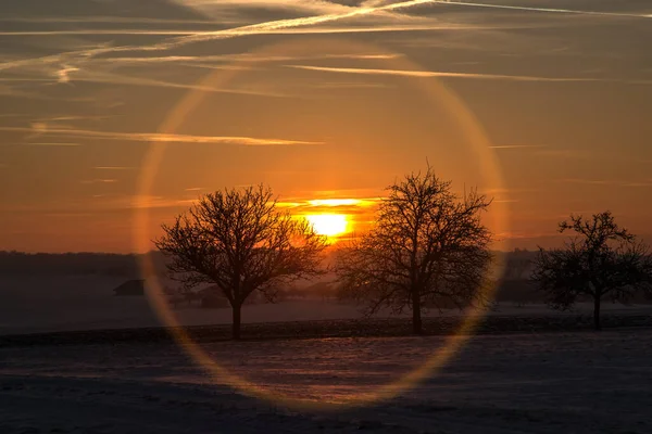 Tiro Hipnotizante Uma Paisagem Inverno Pôr Sol — Fotografia de Stock