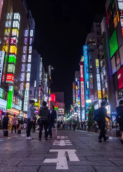 Tok Japan 2018年4月24日 店舗や飲食店が集まる歌舞伎町のメインストリート — ストック写真