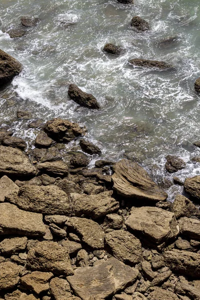 Ein Vertikaler Steinschlag Strand — Stockfoto