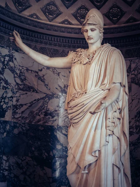 Vertical Shot Statue Greek God Athena Louvre Paris — Stock Photo, Image