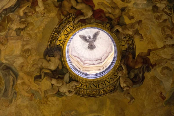 Disparo Hermosos Frescos Cúpula Iglesia Del Gesu Roma Una Pintura —  Fotos de Stock