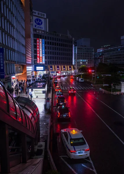 Tokyo Japan Apr 2018 Beroemd Shinjuku Metrostation Regen — Stockfoto
