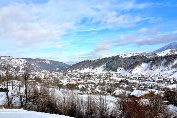 Uma Bela Paisagem Com Montanhas Bucegi Inverno — Fotografia de Stock