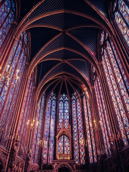 Niski Kąt Strzału Sainte Chapelle Paryż Francja — Zdjęcie stockowe