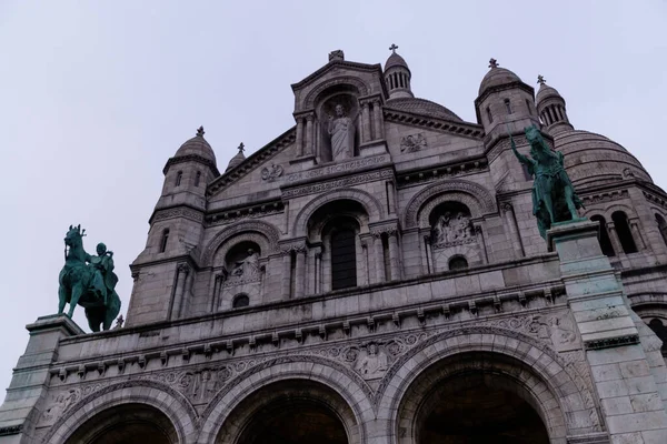 Låg Vinkel Skott Sacre Coeur Basilica Paris — Stockfoto