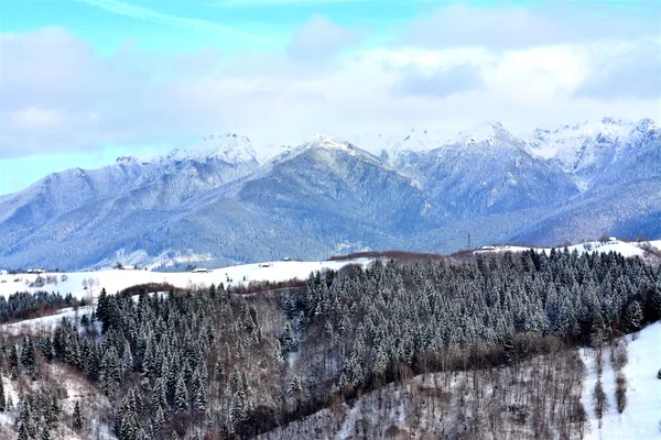 Hermoso Paisaje Con Montañas Bucegi Invierno — Foto de Stock