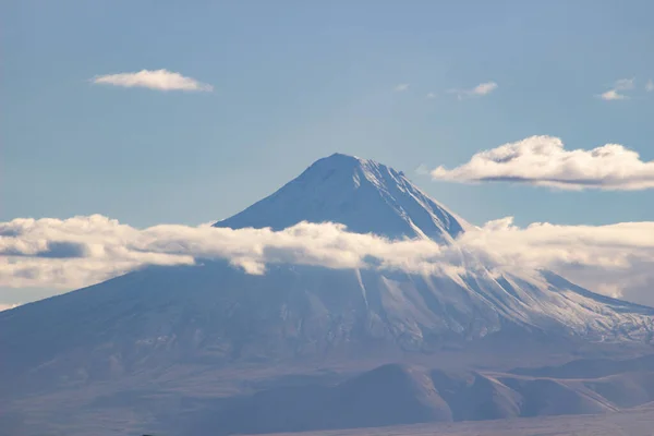 Una Hermosa Toma Del Monte Bíblico Ararat Las Nubes — Foto de Stock