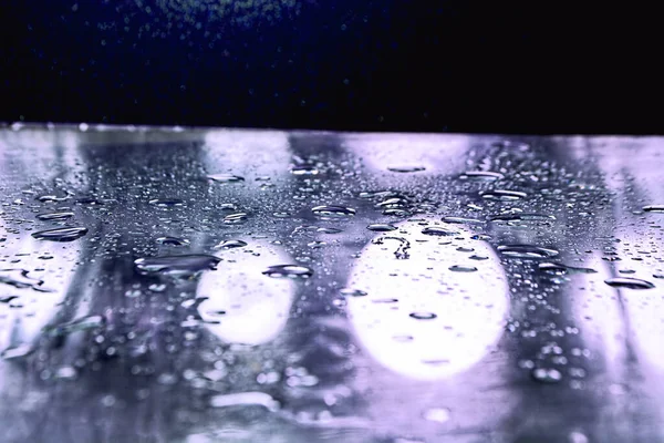 Zbliżenie Kropli Wody Powierzchni Pod Światło Idealne Tapety Tła — Zdjęcie stockowe