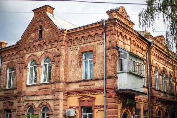 Hörnfasaden Gammal Tegelbyggnad — Stockfoto