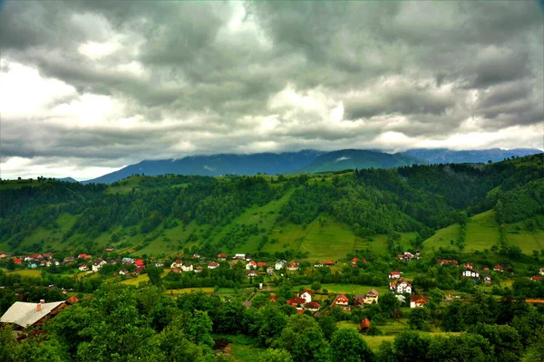 Beautiful Shot Village Transylvania Romania Cloudy Sky — Stock Photo, Image