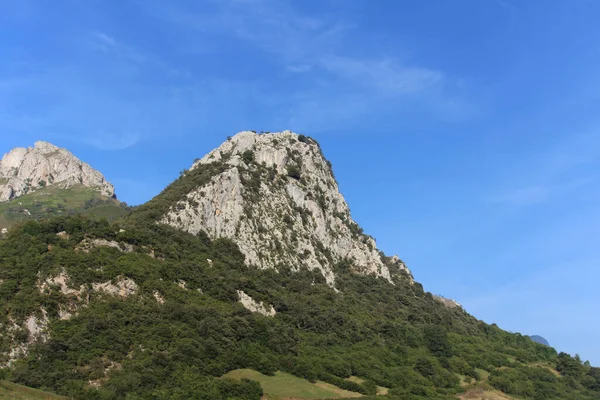 Низький Кут Пострілу Пагорбів — стокове фото