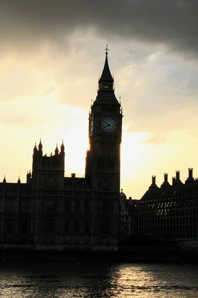 London United Kingdom Aug 2008 Big Ben Elizabeth Tower Houses — Stock Photo, Image