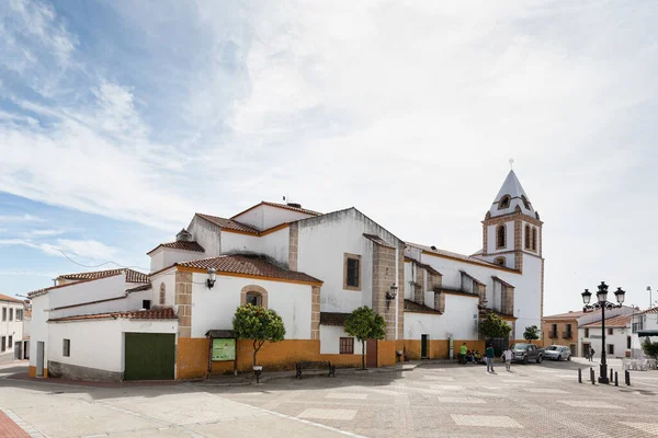 Membrio スペイン 2019年4月16日 メンブリオの町 家や建物の異なる景色 — ストック写真