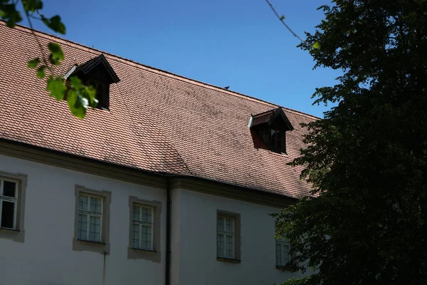 Byggnad Med Fönster Dagtid Bayern Tyskland — Stockfoto