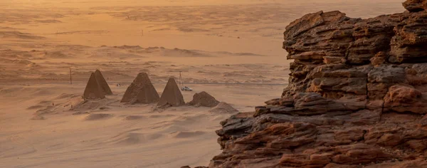 Antecedentes Con Las Pirámides Karima Sudán Esquina Montaña Sagrada Jebal — Foto de Stock