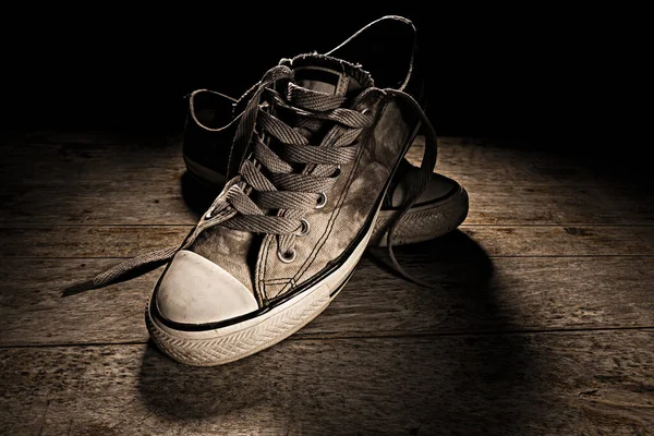 Eski Spor Ayakkabıların Yakın Çekimi — Stok fotoğraf