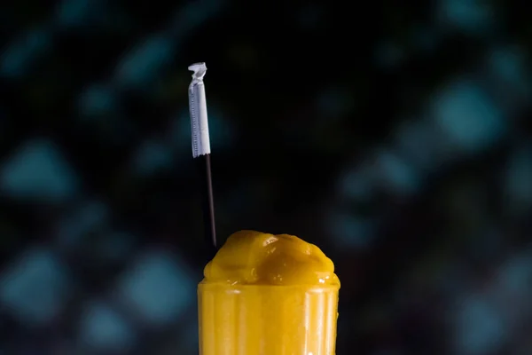 Närbild Gul Smoothie — Stockfoto