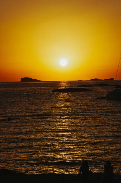 Una Vista Fascinante Una Adorable Puesta Sol Sobre Mar — Foto de Stock