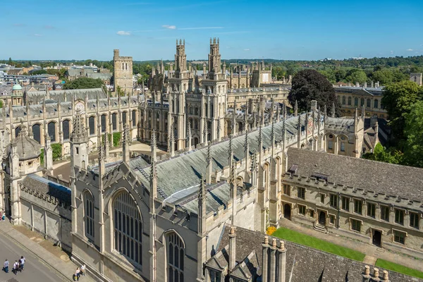 All Souls College Rodeado Por Vegetação Sob Luz Sol Oxford — Fotografia de Stock