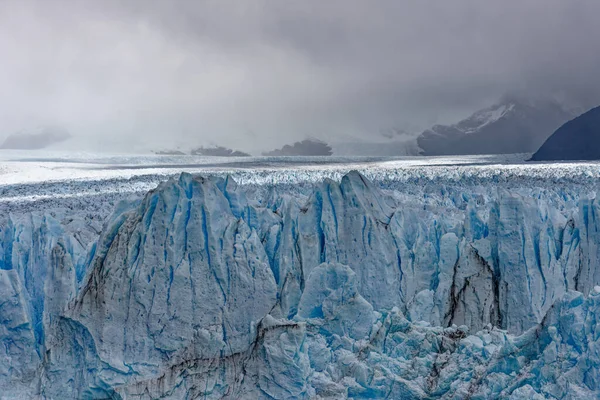 Een Prachtig Shot Van Grote Blauwe Ijsgletsjers — Stockfoto